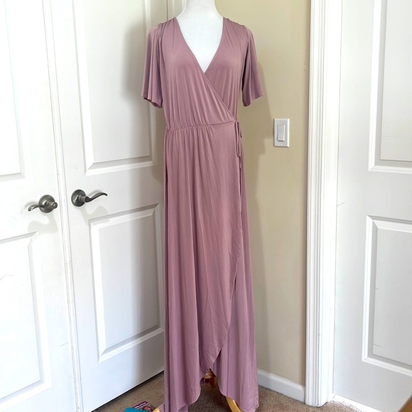 Anthropologie Twobirds Bridesmaid V Neck Maeve Flowy Maxi Wrap Dress Medium - Picture 1 of 9